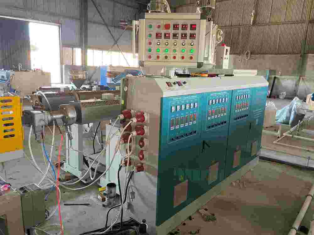 Barisan pengeluaran paip beralun bergelombang 110mm Double