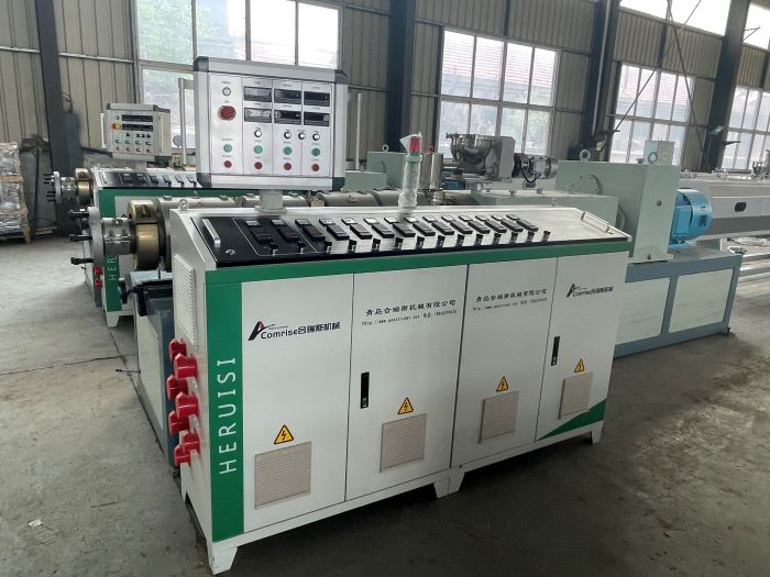 Pengeluaran extruder untuk paip PVC Machien telah selesai