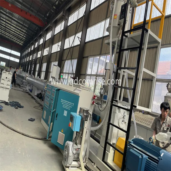 Mesin extruder paip plastik